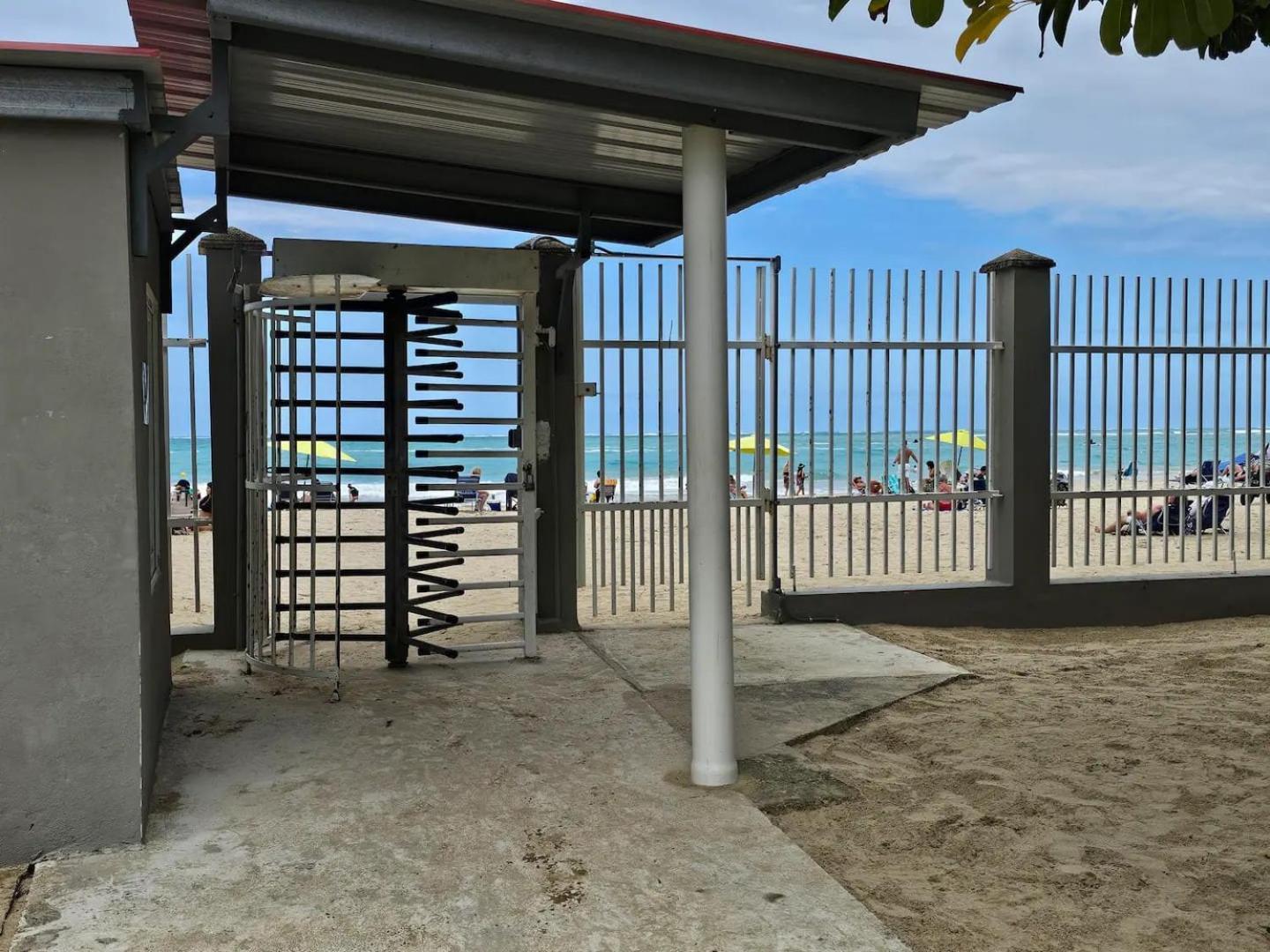 Isla Verde Beachfront With Pool- Near Foxwoods San Juan Exterior foto